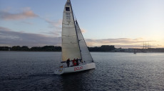 Dojo unter A5 und Staysail | Foto: Jasper Grube