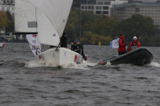 Linus, Till, Bosse, Linn an der Alster | Foto: Peter Kähl