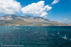 Downwind mit Gennaker. Bei Traumwetter. | Foto: Veranstalter