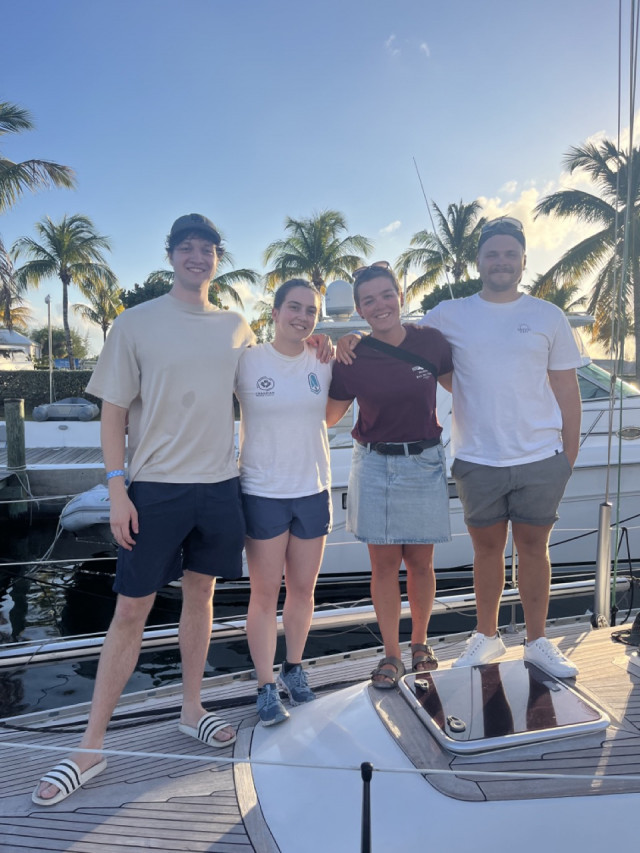 Crewfoto in Nassau | Foto: Privat