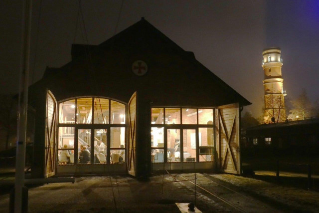 Clubhaus am Abend | Foto: H. Klatt